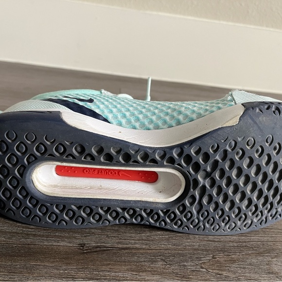 Nike Mint Green Men’s Tennis Sneakers - Picture 4 of 5